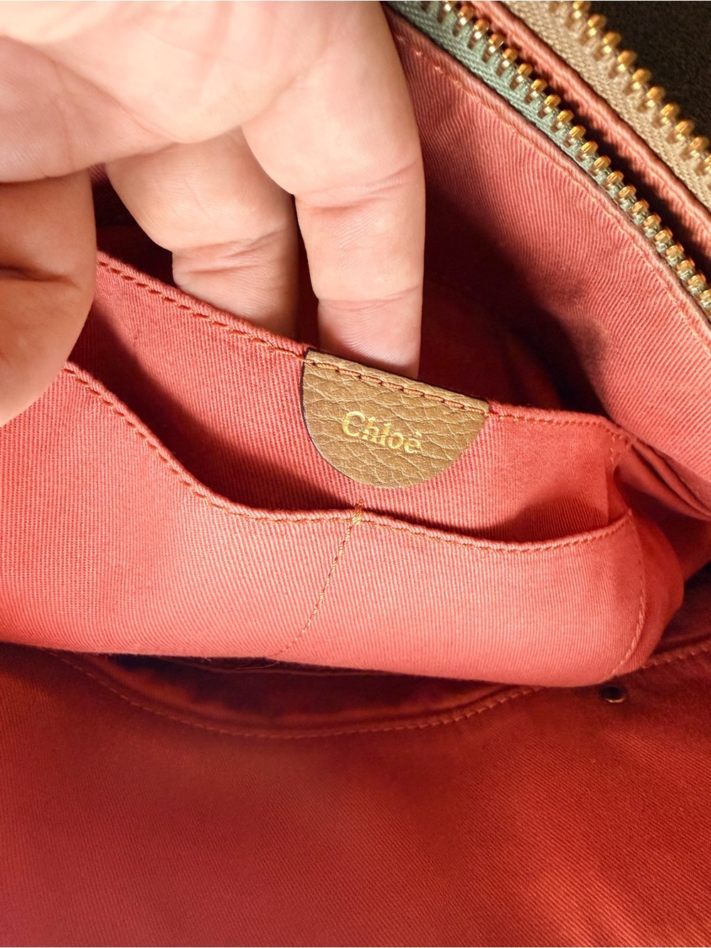 Chloé Two-Way Tan and Cream Leather Shoulder Bag with Gold Hardware - Authentic - Picture 11 of 13
